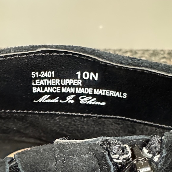 Bella Vita felicity Black suede Ankle Booties NWT 10N - Picture 10 of 15